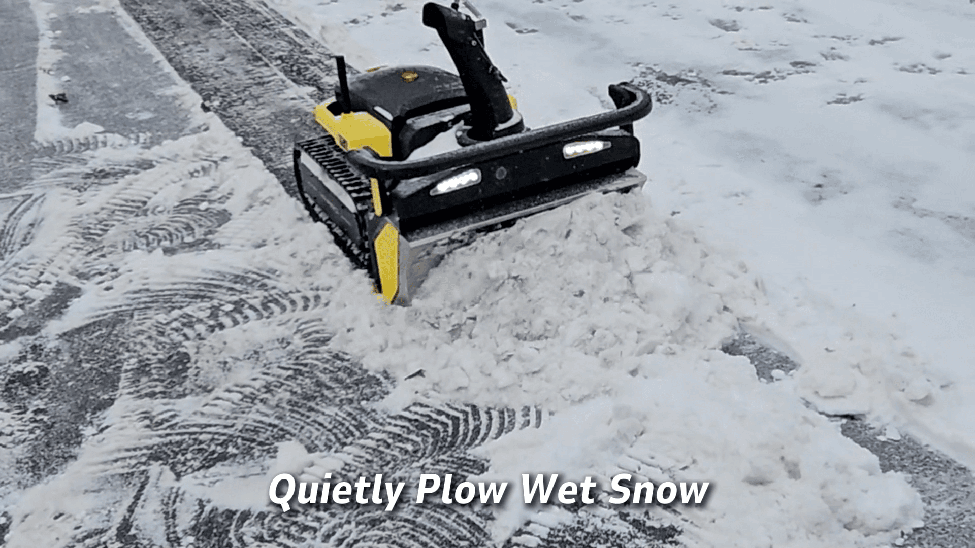 夜間にスケジュール運転で除雪。